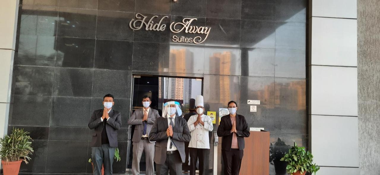 Hide Away Suites Нойда Екстер'єр фото
